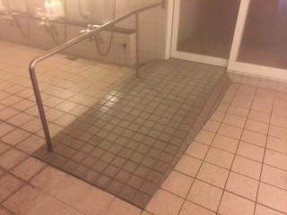 大浴場　スロープ