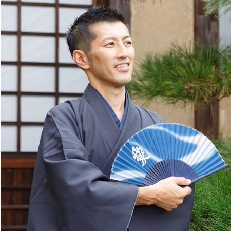 Generasi ke-7 mengenakan kimono