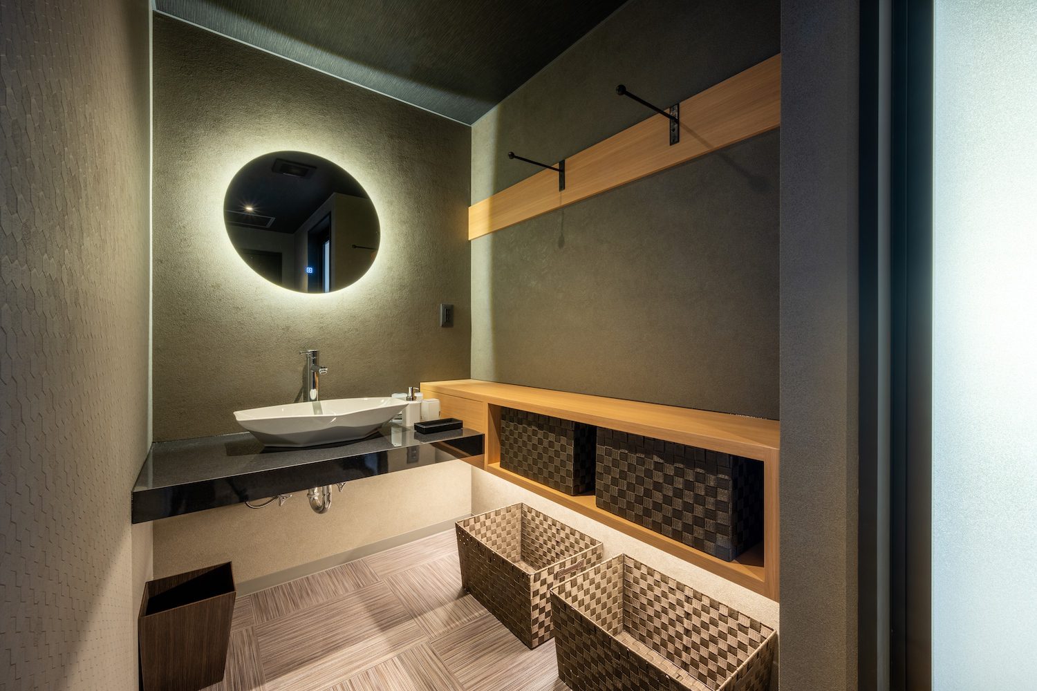 El vestuario de la sauna privada